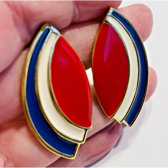 Vintage Monet Clip On Earrings Patriotic Mod 1970's Red White & Blue Jewelry - Picture 6 of 7